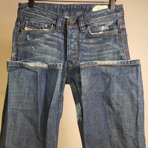 Diesel Viker R Box Distressed Straight Jeans Wash 0073H Size 26x30 - Picture 3 of 13
